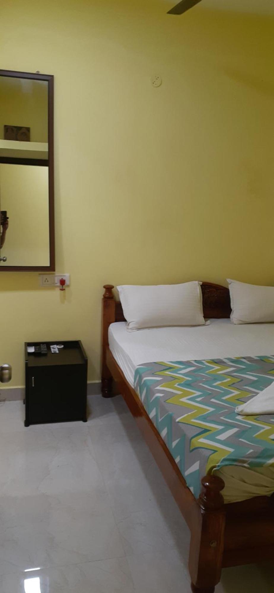 Varadhar Guest House 칸치푸람 외부 사진